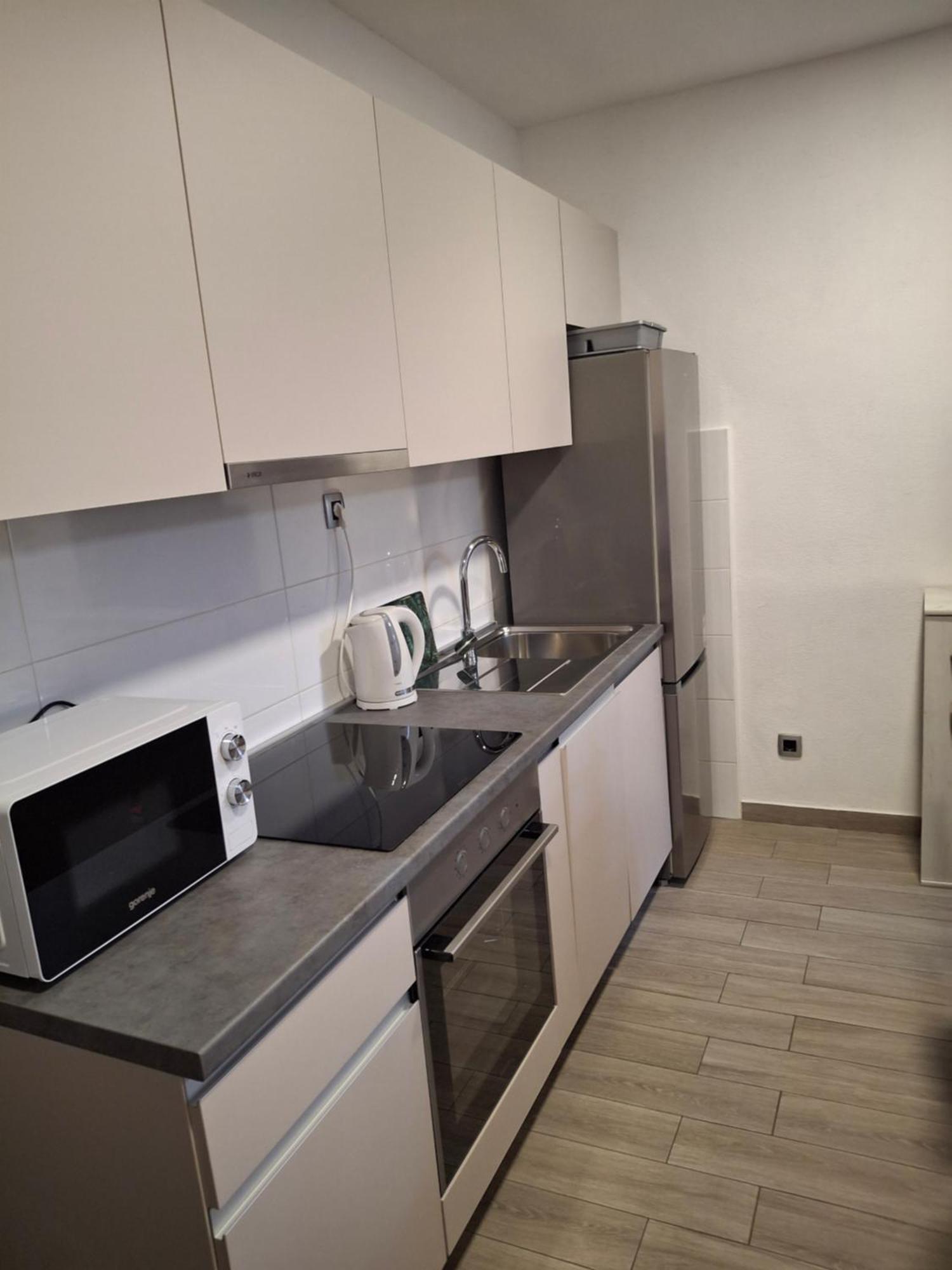 Apartment Neva Split With Free Private Parking Space Exterior photo